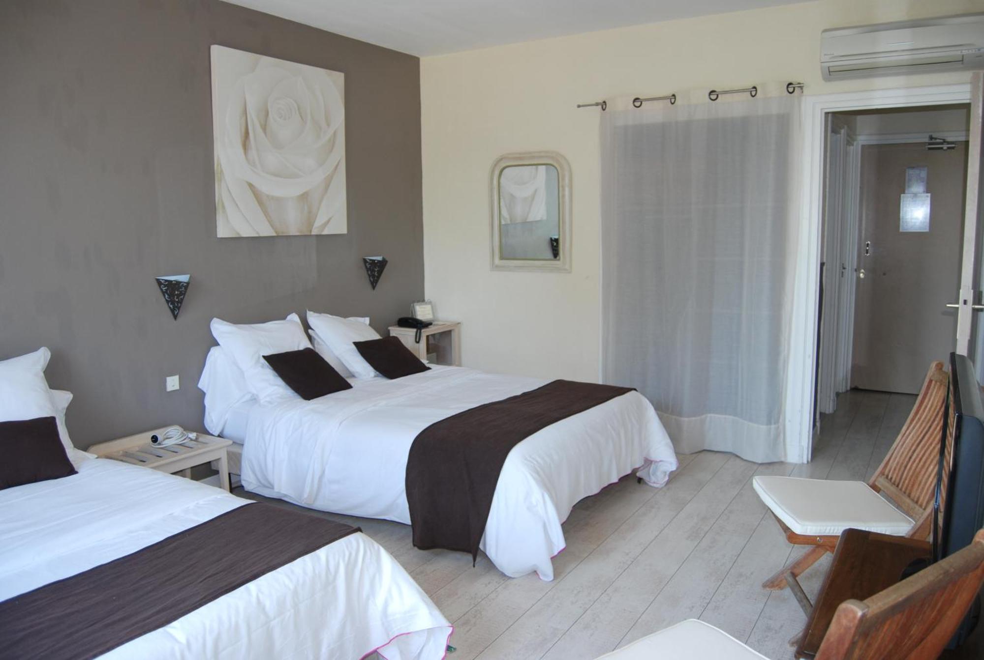 Logis Hotel Restaurant Les Aubuns Caissargues Ngoại thất bức ảnh
